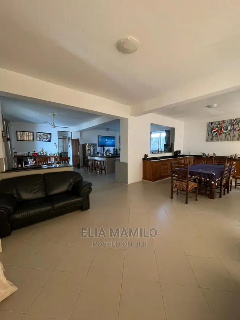 4bdrm House in Kunduchi, Dar Es for Sale