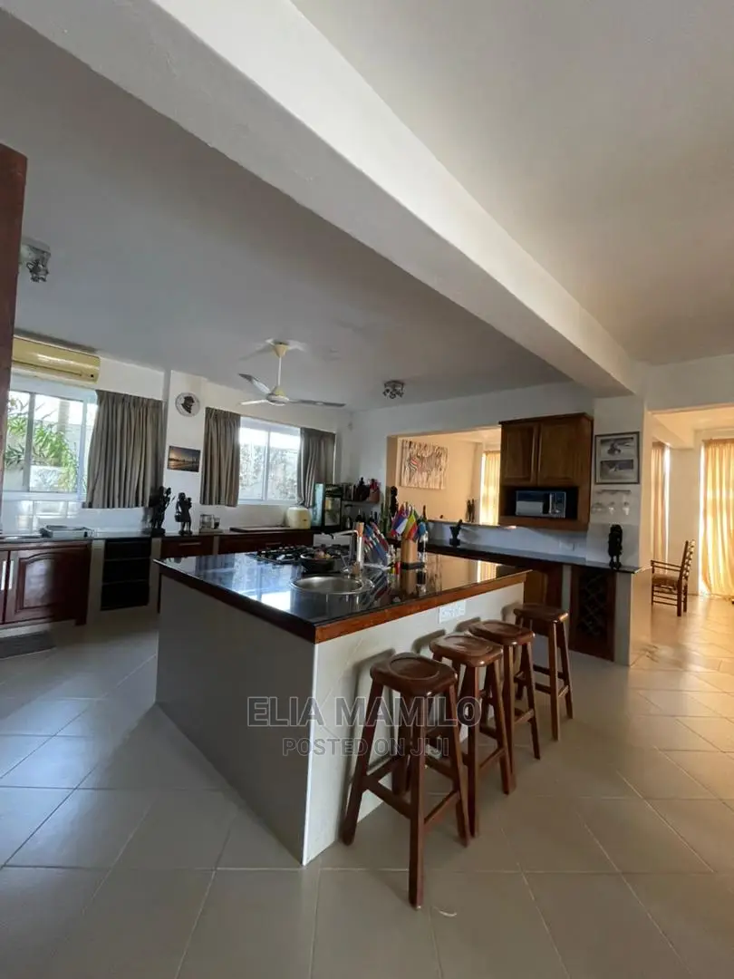 4bdrm House in Kunduchi, Dar Es for Sale