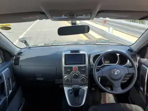 Toyota Rush 1.5 AWD 2010 Black
