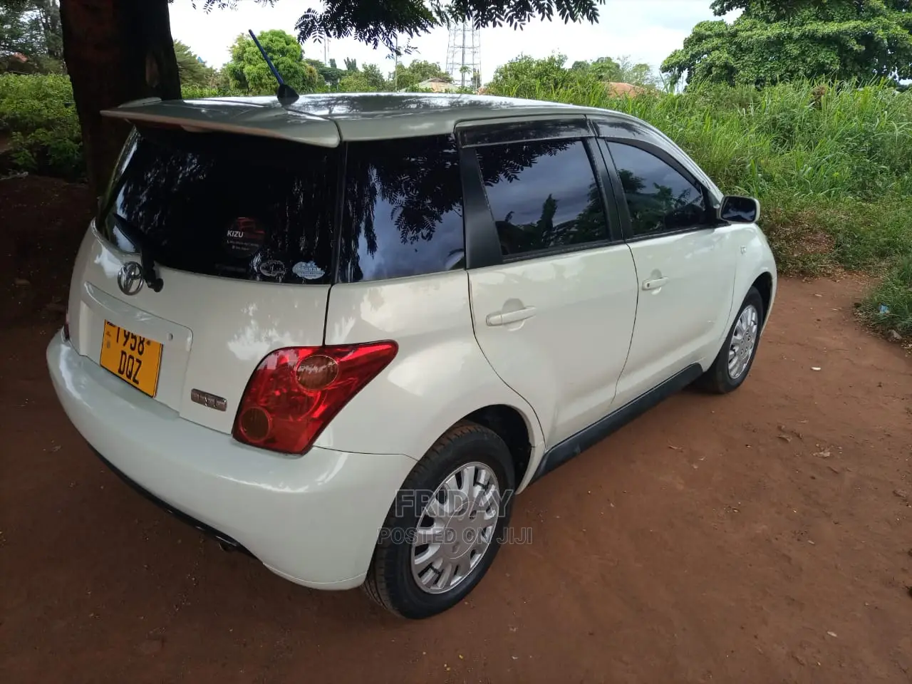 Toyota IST 2004 White