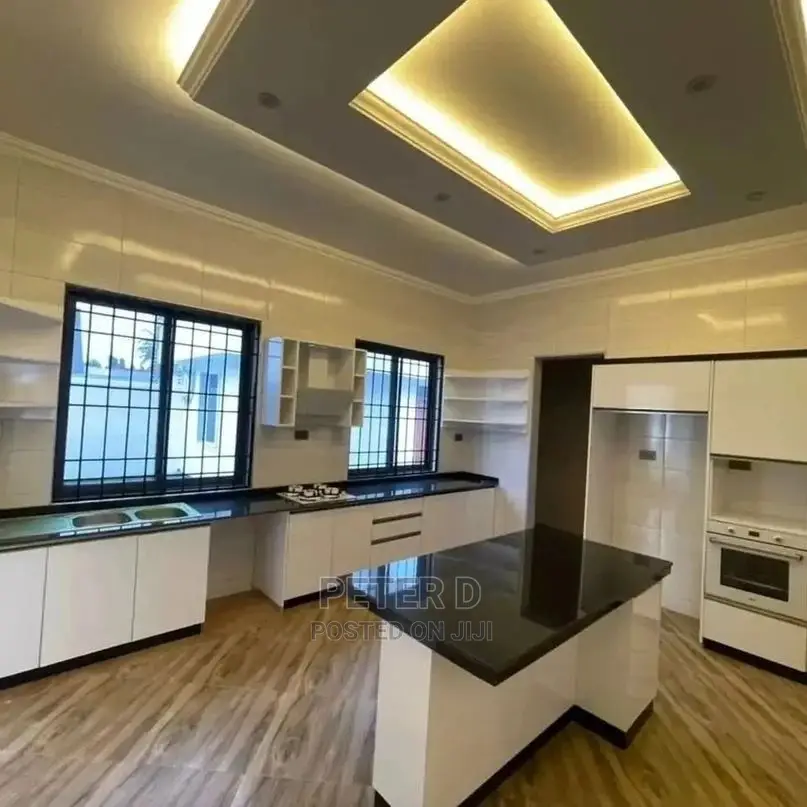 4bdrm House in Msasani for Rent