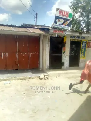 Eneo La Kibiashara Linauzwa Milioni 120 Ukonga Gongolamboto.