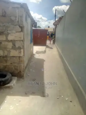 Eneo La Kibiashara Linauzwa Milioni 120 Ukonga Gongolamboto.