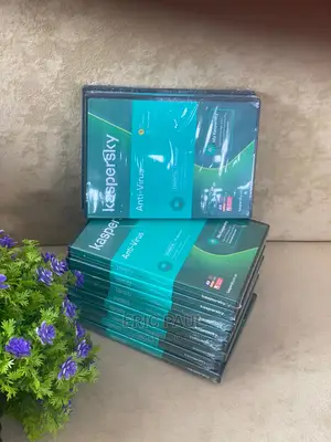 KASPERSKY Internet Security And Essential Ant Virus