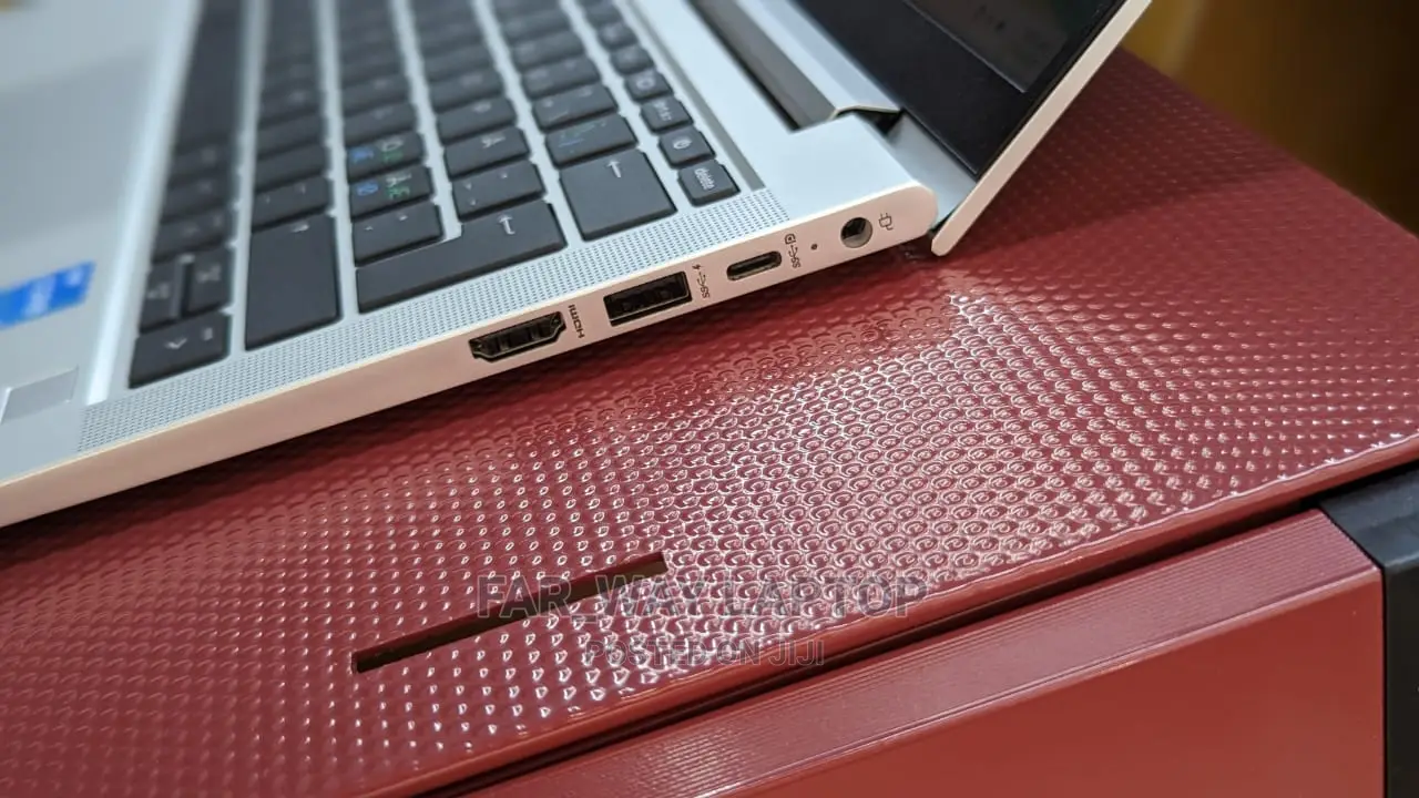 New Laptop HP ProBook 430 G8 8GB Intel Core I3 SSD 256GB