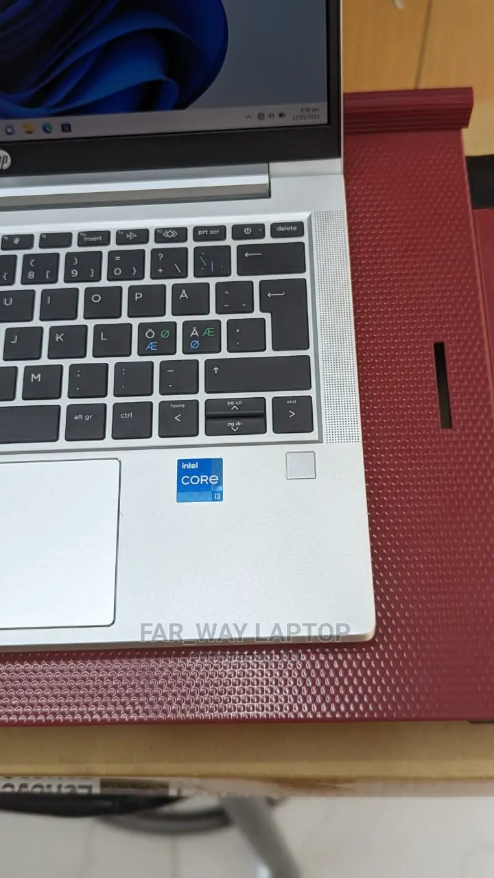 New Laptop HP ProBook 430 G8 8GB Intel Core I3 SSD 256GB