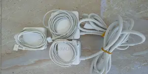 Genuine Macbook Adapter, Used From USA. 30W, 45W, 60W, 61W.