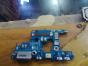 Samsung Note 10+ Ikibadilishwa System Charge Na Mfuniko