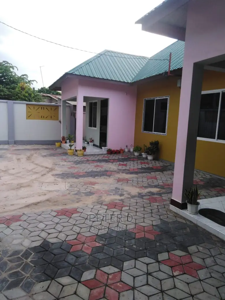 2bdrm Apartment in Kimara for Rent