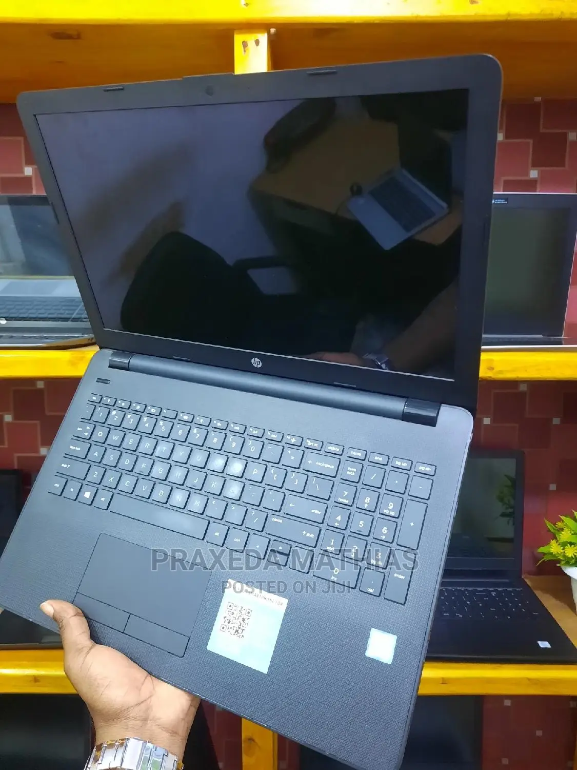 Laptop HP 15-Da2933nia 8GB Intel Core I5 HDD 500GB
