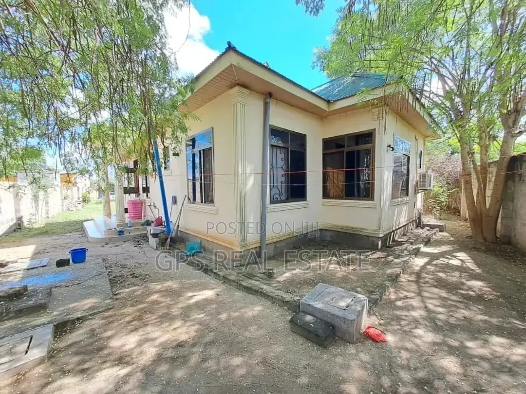 4bdrm House in Kjnyerezi, Kinondoni for Sale