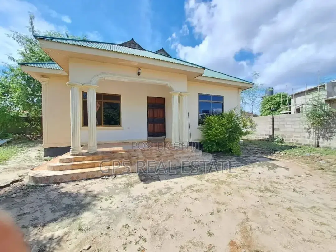 4bdrm House in Kjnyerezi, Kinondoni for Sale