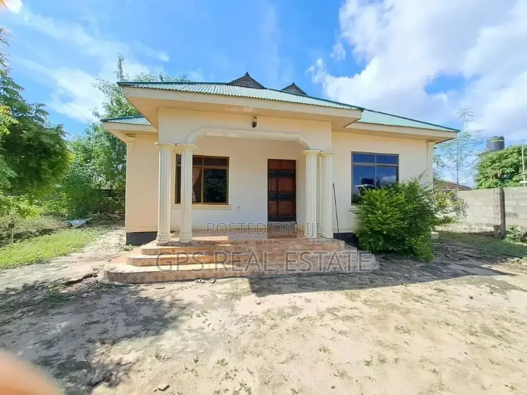 4bdrm House in Kjnyerezi, Kinondoni for Sale