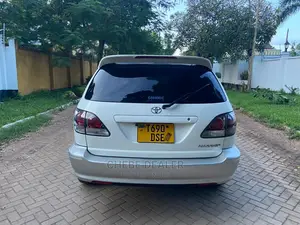 Toyota Harrier 2.4 16V 2001 White