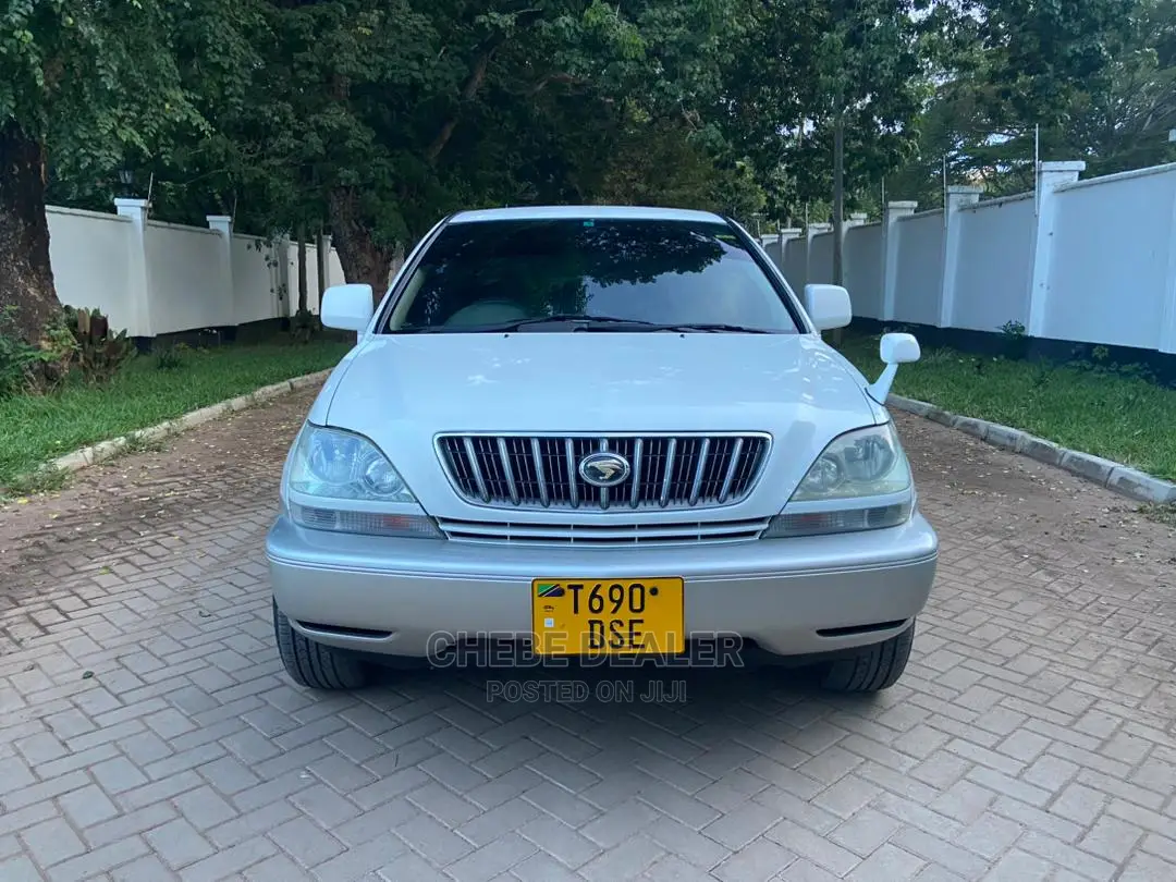 Toyota Harrier 2.4 16V 2001 White