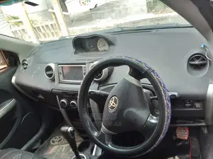 Toyota IST 2003 Gray