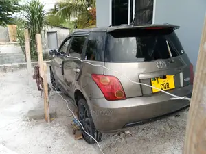 Toyota IST 2003 Gray