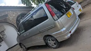 Toyota Noah 2.0 AWD (8 Seater) 2001 Silver