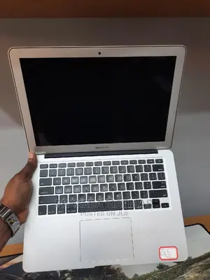 Laptop Apple MacBook Air 2015 8GB Intel Core I7 SSD 256GB