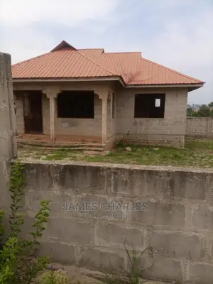 4bdrm Mansion in Nakasangwe Wazo Hill, Kinondoni for Sale