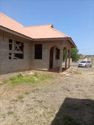 4bdrm Mansion in Nakasangwe Wazo Hill, Kinondoni for Sale