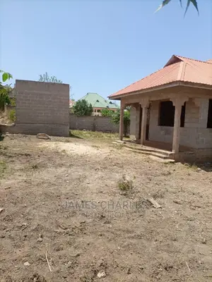 4bdrm Mansion in Nakasangwe Wazo Hill, Kinondoni for Sale