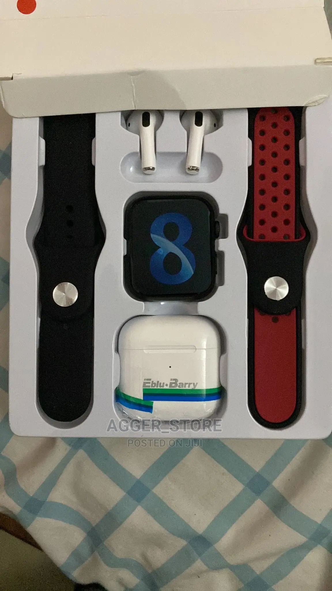 W26 Pro Max Watch 8(Smartwatch)+Free Airpods