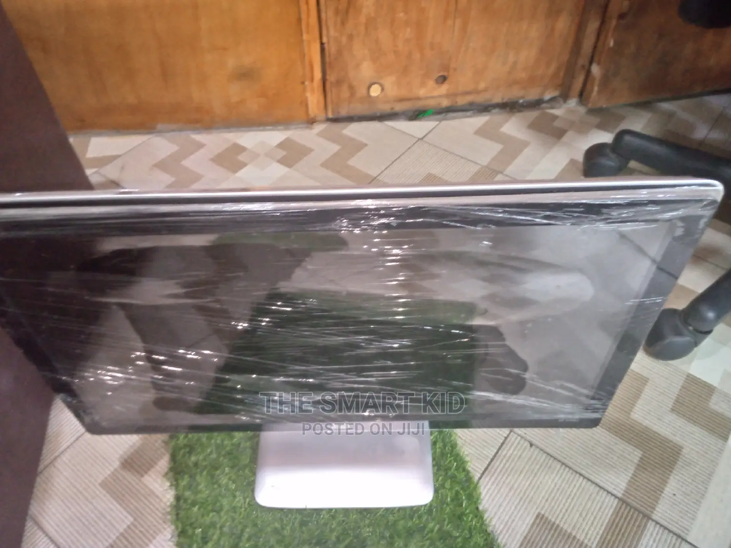 Monitors Inch 24 Zenye HDMI (High Definitions)