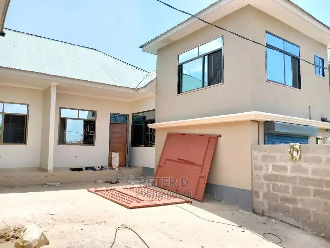 2bdrm Apartment in Kimara for Rent