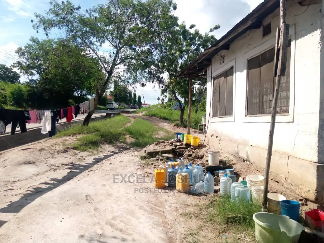 Eneo Linagusaba Barabara Ya Lami Linauzwa