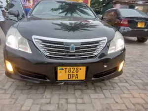 Toyota Crown 2009 Black