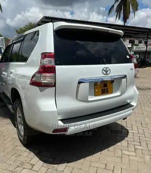 Toyota Land Cruiser Prado 2013 White