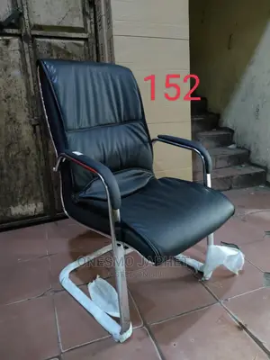 Vistas Chair