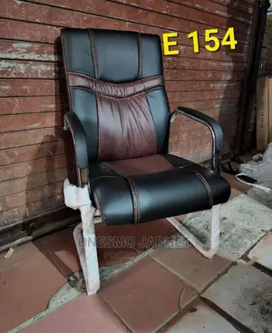Vistas Chair