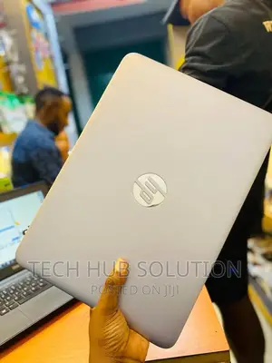 Laptop HP EliteBook 820 G3 8GB Intel Core I5 SSD 256GB