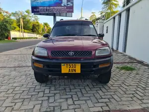 Toyota RAV4 Base 4x4 1999 Red