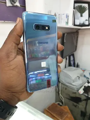 Samsung Galaxy S10e 128 GB Green