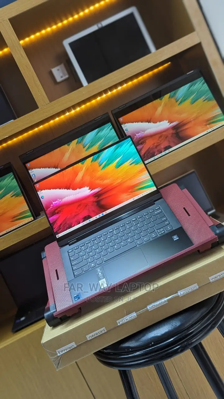 New Laptop Lenovo ThinkPad Yoga 8GB Intel Core I7 SSD 512GB