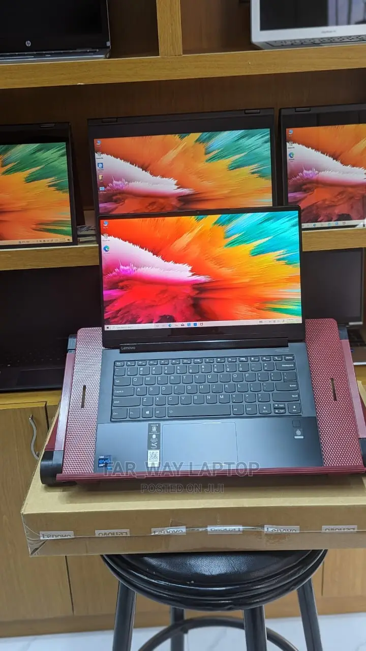 New Laptop Lenovo ThinkPad Yoga 8GB Intel Core I7 SSD 512GB