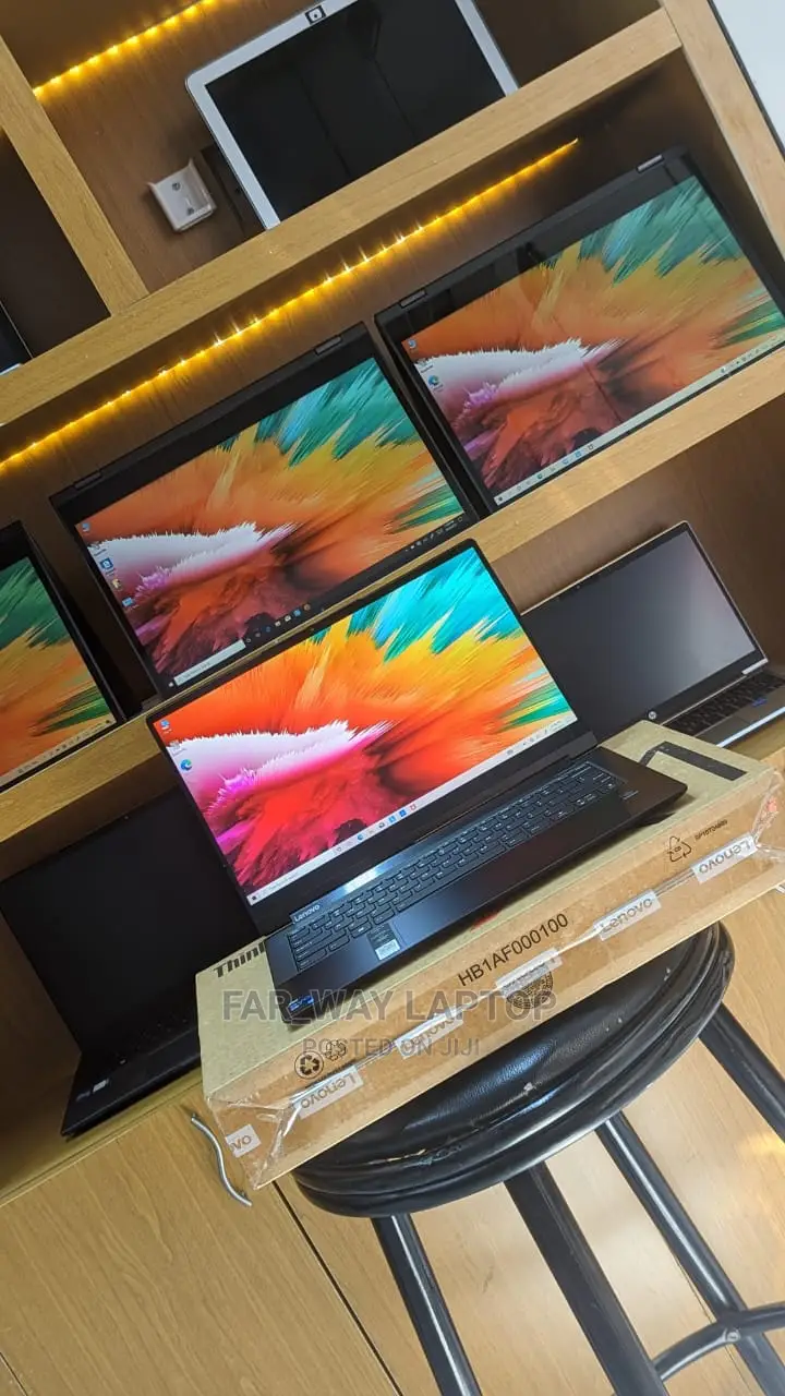 New Laptop Lenovo ThinkPad Yoga 8GB Intel Core I7 SSD 512GB