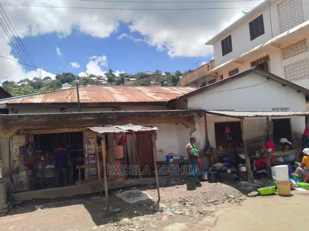 7bdrm House in Excela Joshua, Uhuru for Sale