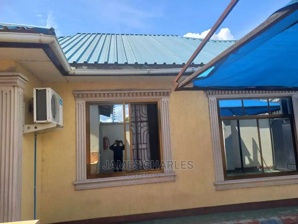 Furnished 3bdrm Mansion in Mkwajuni, Kinondoni for Sale