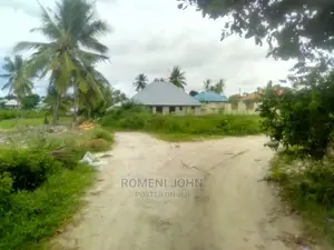 Gesti Yenye Vyumba Saba Swiming Pool Na Bar Inauzwa Miln 65.