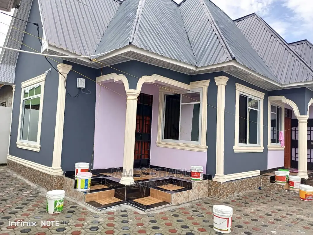 3bdrm Mansion in Chamazi for Sale