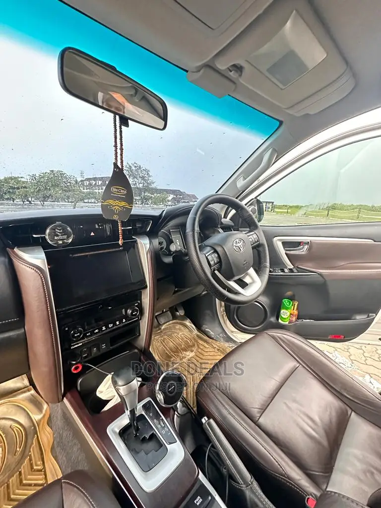Toyota Fortuner 2017 White