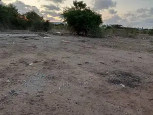 Kiwanja Kinauzwa Bweni