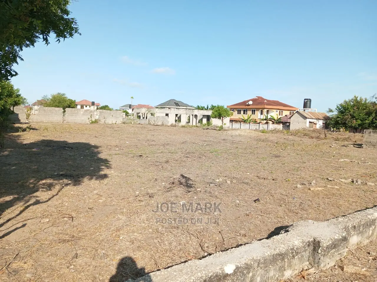 Kiwanja Kinauzwa Bweni
