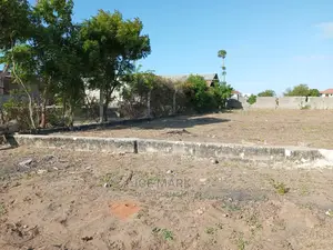 Kiwanja Kinauzwa Bweni