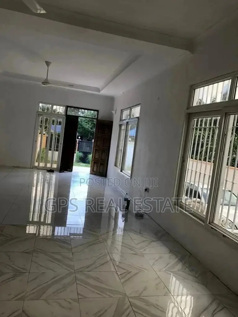Housee In Kigamboni For Sale
