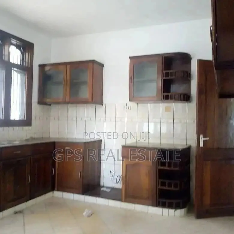 House In Tegeta Zoo For Sale